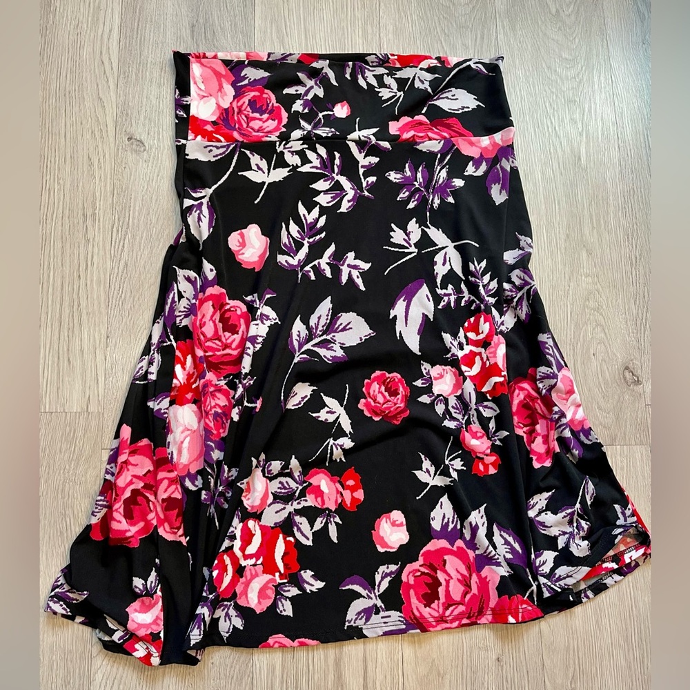 LuLaRoe Azure women’s skirt size large